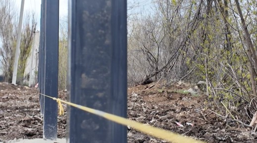 В здании патологоанатомического отделения Краснодонской ЦГБ продолжаются работы по благоустройству территории