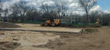 В поселке городского типа Успенка стартовали работы по созданию современной спортивной площадки