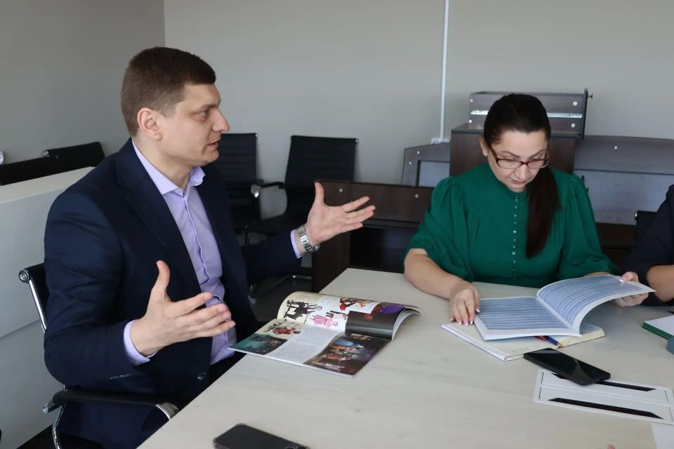 В ЛНР издадут информационный сборник о культуре региона В ЛНР издадут информационный сборник о культуре региона