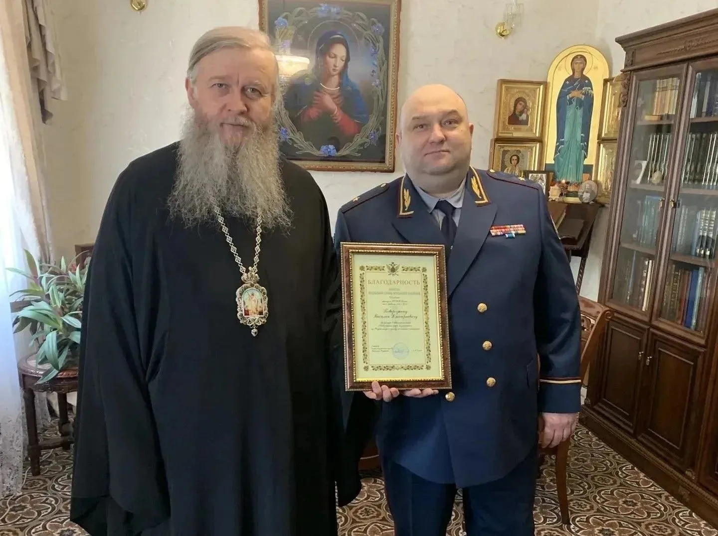 Начальник регионального УФСИН провел рабочую встречу с Высокопреосвященнейшим митрополитом Луганским и Алчевским Пантелеимоном Начальник регионального УФСИН провел рабочую встречу с Высокопреосвященнейшим митрополитом Луганским и Алчевским Пантелеимоном