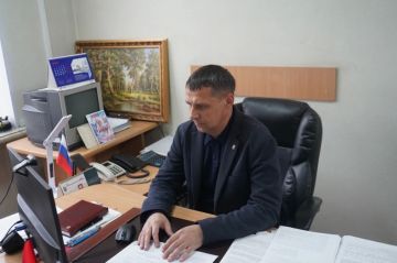 В Администрации Свердловского муниципального округа обсудили планы на 2026 год и ход восстановительных работ с регионами-шефами