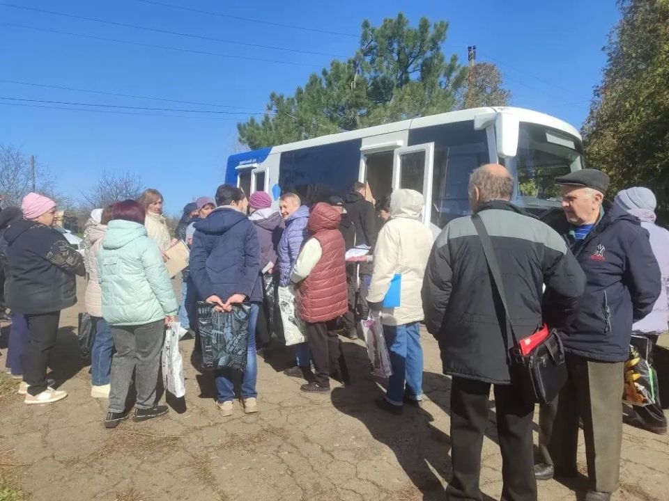 ОП «Энергосбыт Луганск» проводит выездное обслуживание жителей пгт ОП «Энергосбыт Луганск» проводит выездное обслуживание жителей пгт