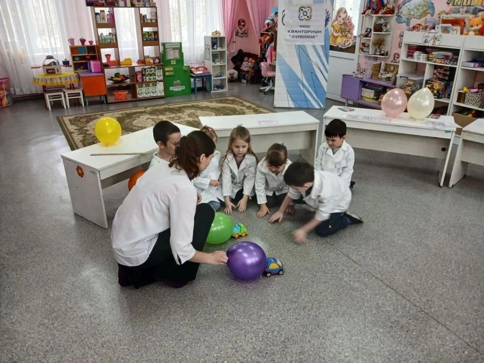 Делегация из Башкортостана вместе с начальником управления образования Краснолучского округа Кристиной Прочухан побывала в гостях у дошколят – посетили Краснолучские ясли-сад № 2 «Барвинок» Делегация из Башкортостана вместе с начальником управления образования Краснолучского округа Кристиной Прочухан побывала в гостях у дошколят – посетили Краснолучские ясли-сад № 2 «Барвинок»