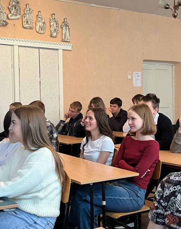 «Возможности молодёжи в современном мире. Социальная и общественная самореализация» «Возможности молодёжи в современном мире. Социальная и общественная самореализация»
