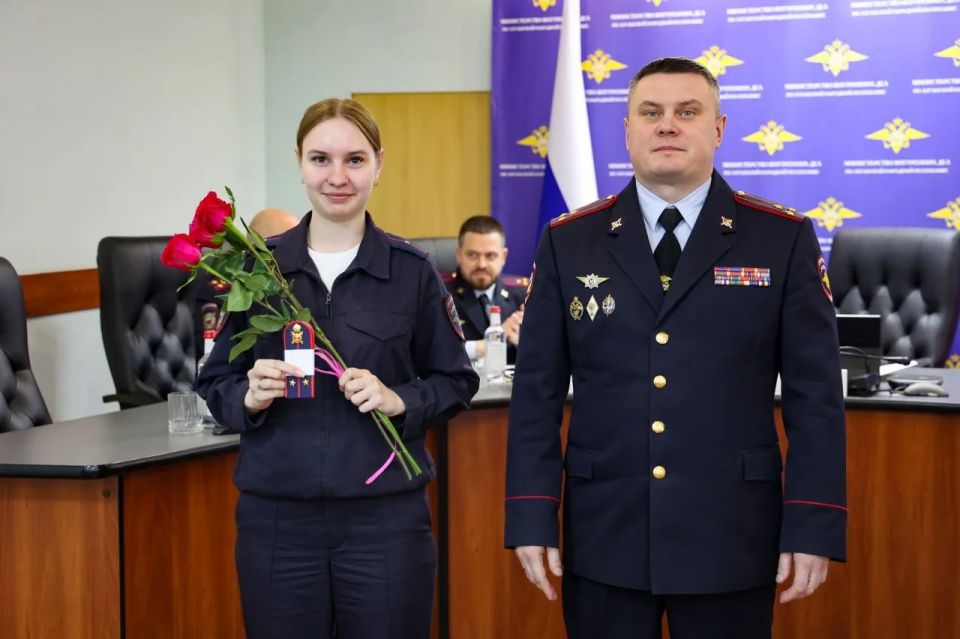 В Управлении по вопросам миграции подвели итоги деятельности за первый квартал года и наградили отличившихся сотрудников В Управлении по вопросам миграции подвели итоги деятельности за первый квартал года и наградили отличившихся сотрудников