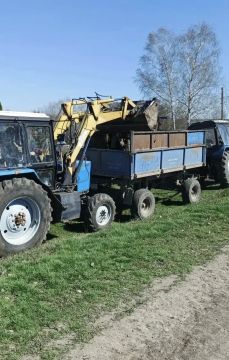 В ТРОИЦКОМ МУНИЦИПАЛЬНОМ ОКРУГЕ ПРОВЕЛИ РАБОТЫ ПО НАВЕДЕНИЮ ПОРЯДКА НА КЛАДБИЩАХ К ПАСХАЛЬНЫМ ПРАЗДНИКАМ