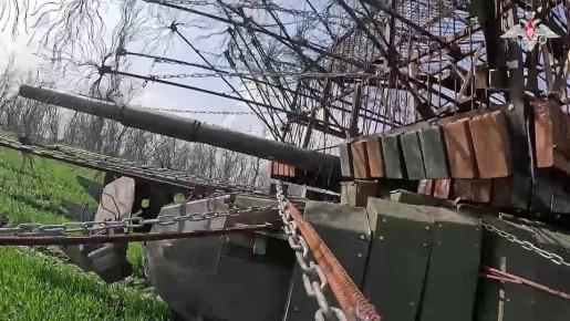 Танкисты ВС РФ уничтожили опорный пункт с личным составом ВСУ в Запорожской области