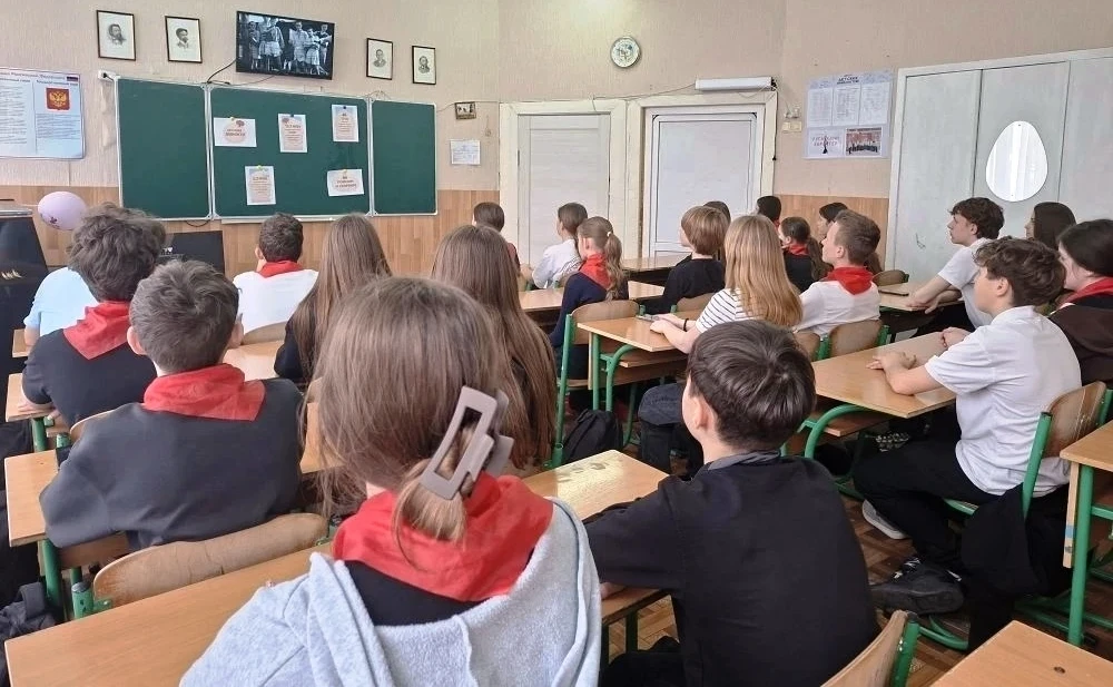 Библиотекари проводят для школьников уроки памяти в рамках всероссийского просветительского проекта Библиотекари проводят для школьников уроки памяти в рамках всероссийского просветительского проекта