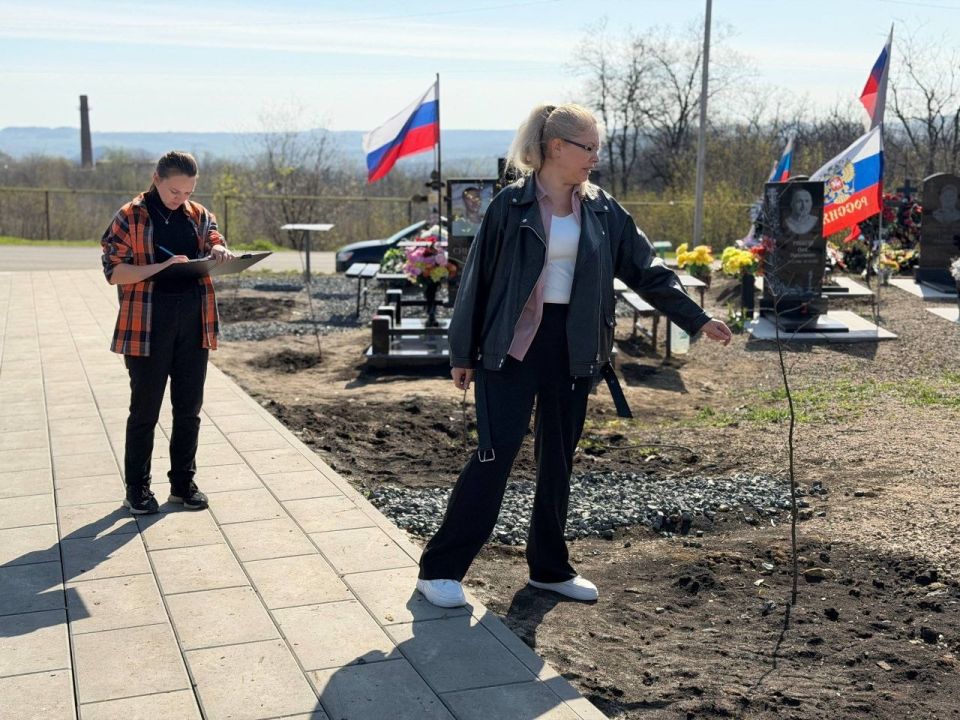 Сергей Колягин: Важность озеленения городских территорий трудно переоценить: оно не только преображает облик общественных зон, но и способствует улучшению экологической обстановки Сергей Колягин: Важность озеленения городских территорий трудно переоценить: оно не только преображает облик общественных зон, но и способствует улучшению экологической обстановки