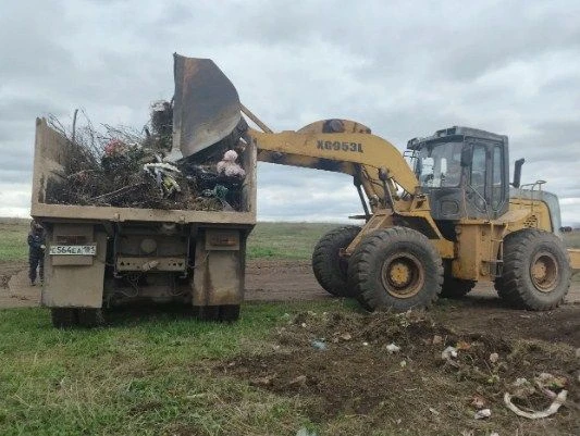 Чистота мест памяти — дело общее: в Успенке продолжаются работы по наведению порядка на кладбищах Чистота мест памяти — дело общее: в Успенке продолжаются работы по наведению порядка на кладбищах