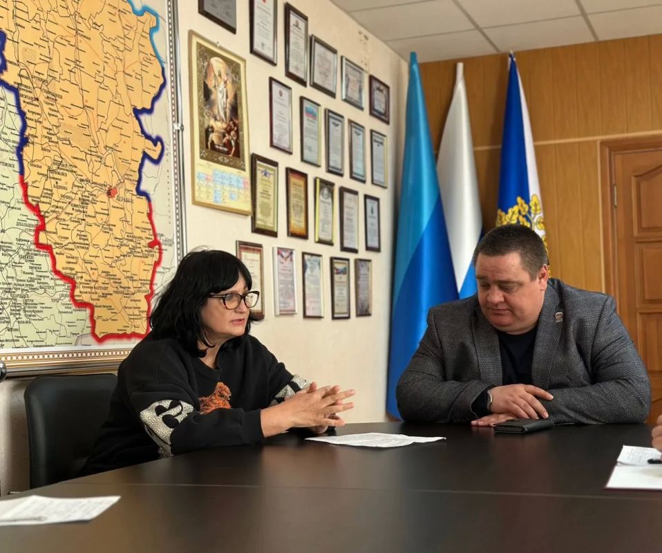 Андрей Рубанцов: Вчера, во время посещения Главой Луганской Народной Республики Леонидом Ивановичем Пасечником нашего городского округа, к Главе нашей Республики обратилась ровенчанка за помощью в решении ее проблемной... Андрей Рубанцов: Вчера, во время посещения Главой Луганской Народной Республики Леонидом Ивановичем Пасечником нашего городского округа, к Главе нашей Республики обратилась ровенчанка за помощью в решении ее проблемной...