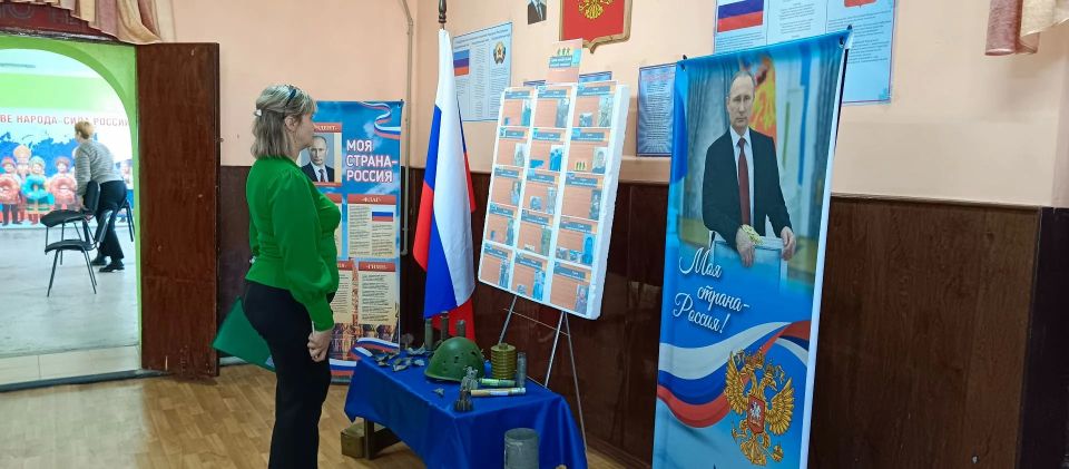 "Гордость России – её сыновья": Выставка в Новодарьевке "Гордость России – её сыновья": Выставка в Новодарьевке