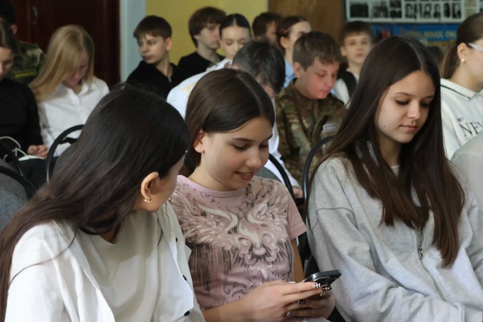 В Луганске школьникам рассказали об уникальных объектах культурного наследия Республики с помощью 3D-технологий В Луганске школьникам рассказали об уникальных объектах культурного наследия Республики с помощью 3D-технологий