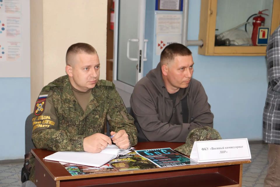 В Стаханове прошёл I этап Всероссийской ярмарки трудоустройства «Работа России В Стаханове прошёл I этап Всероссийской ярмарки трудоустройства «Работа России