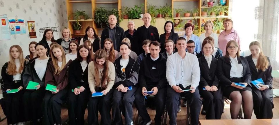 «Ученика года» выбрали школьники Славяносербского округа «Ученика года» выбрали школьники Славяносербского округа