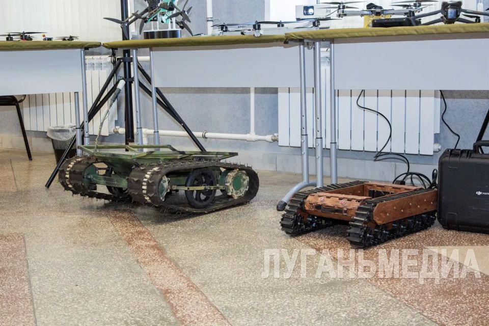 В Луганске проходит муниципальный этап «Зарницы 2.0» В Луганске проходит муниципальный этап «Зарницы 2.0»