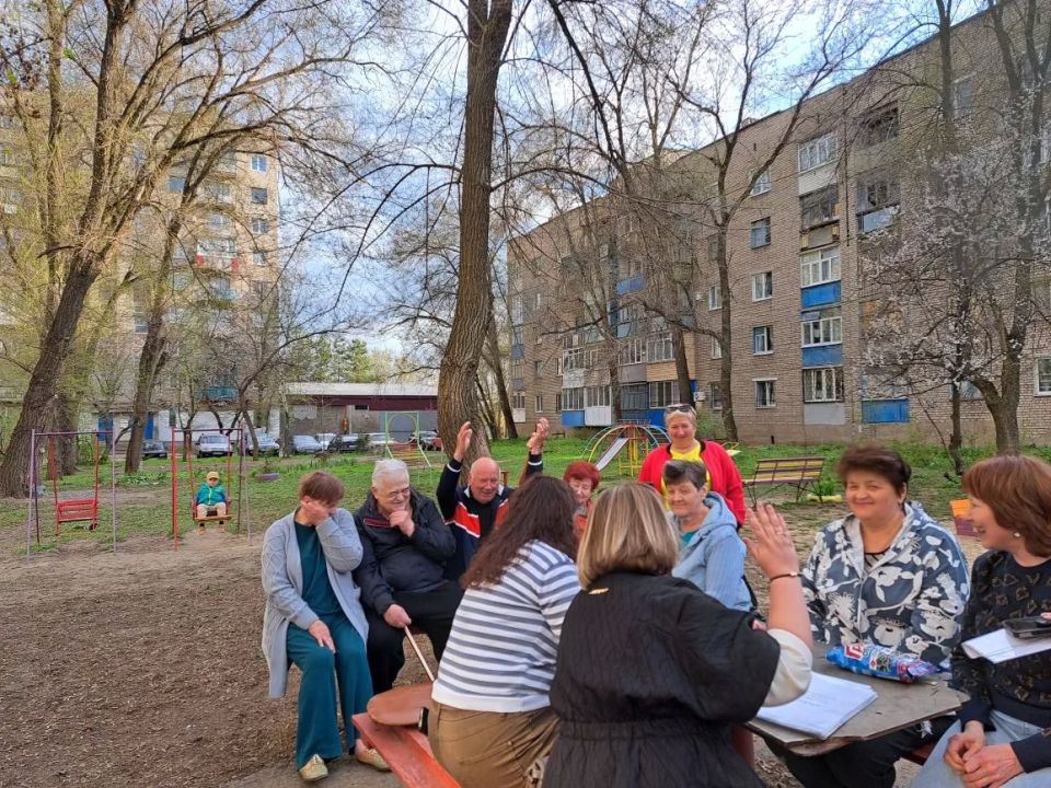 В Стаханове прошло учредительное собрание по созданию ТОС на Южном В Стаханове прошло учредительное собрание по созданию ТОС на Южном