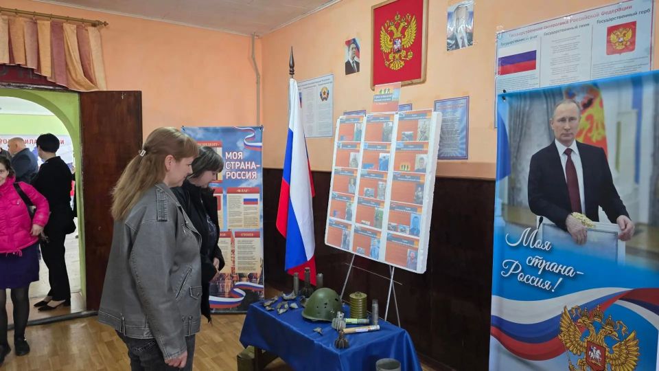 "Гордость России – её сыновья": Выставка в Новодарьевке "Гордость России – её сыновья": Выставка в Новодарьевке