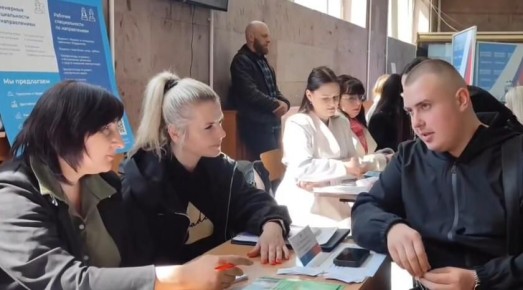 ����� 200 ������������� ��� ���������� ����� 4,5 ���