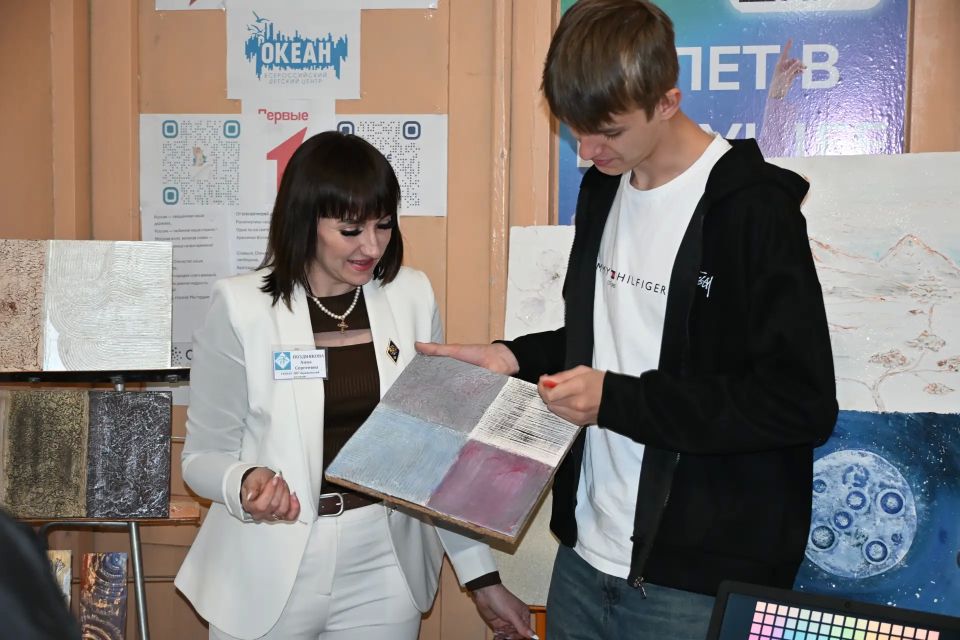 Преподаватели не просто рассказывали — они показали на практике важность и нужность каждой рабочей профессии, её преимущества и даже красоту Преподаватели не просто рассказывали — они показали на практике важность и нужность каждой рабочей профессии, её преимущества и даже красоту