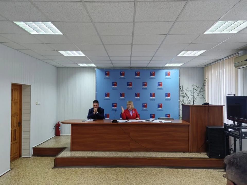16.04.2026г. состоялось очередное заседание сессии Совета депутатов Станично-Луганского муниципального округа Луганской Народной Республики 16.04.2026г. состоялось очередное заседание сессии Совета депутатов Станично-Луганского муниципального округа Луганской Народной Республики