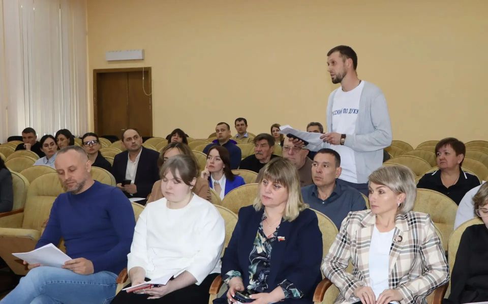 Состоялось 46-е заседание Совета Лутугинского муниципального округа Состоялось 46-е заседание Совета Лутугинского муниципального округа