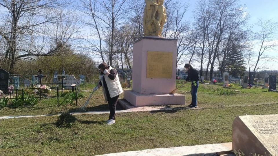 В селе Придорожное провели работы по благоустройству В селе Придорожное провели работы по благоустройству