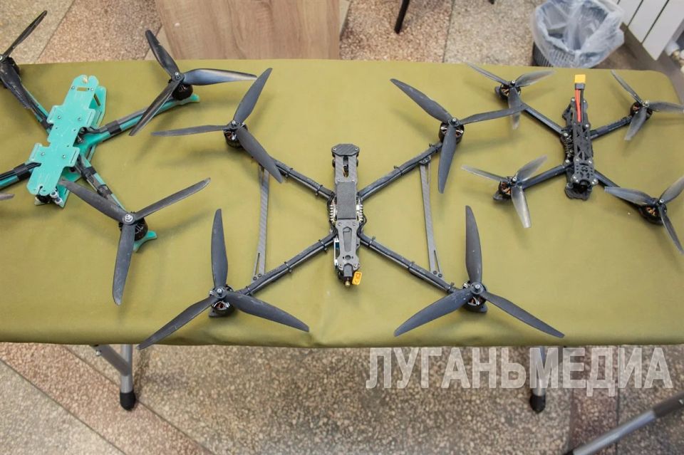 В Луганске проходит муниципальный этап «Зарницы 2.0» В Луганске проходит муниципальный этап «Зарницы 2.0»