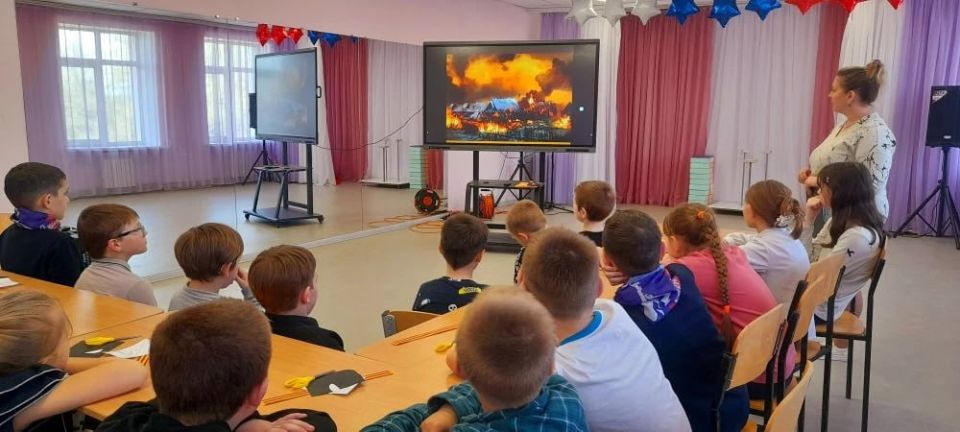 В БРЦДЮТ прошло памятное мероприятие в рамках Дня единых действий В БРЦДЮТ прошло памятное мероприятие в рамках Дня единых действий