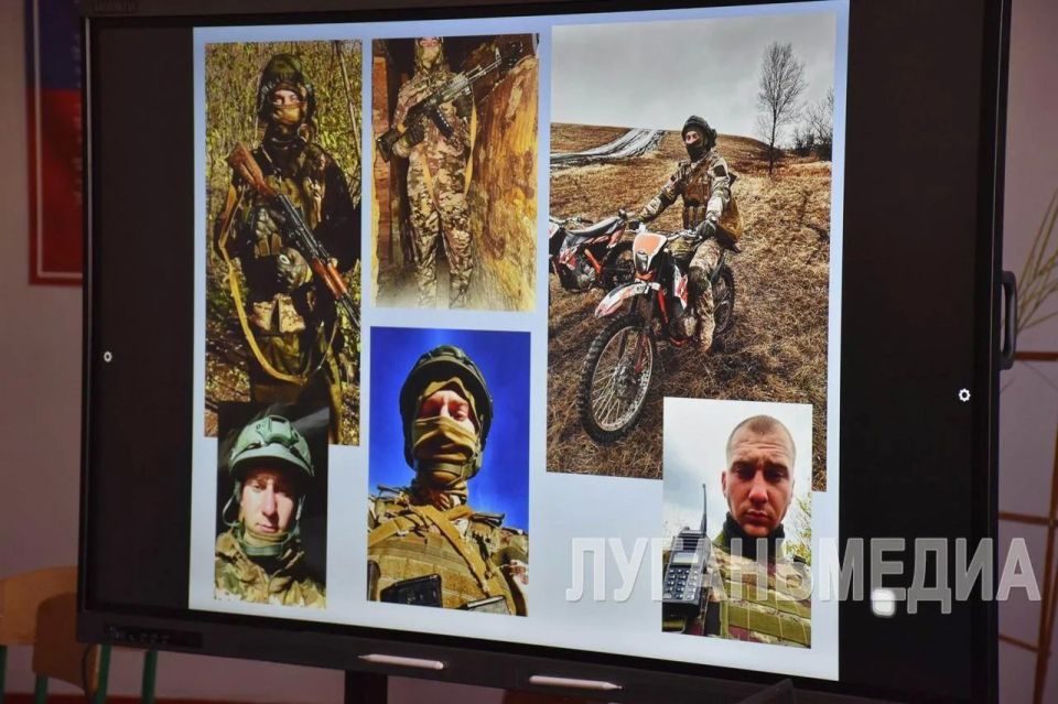 В УВК № 5 города Брянки открыта Парта Героя в честь погибшего участника СВО В УВК № 5 города Брянки открыта Парта Героя в честь погибшего участника СВО