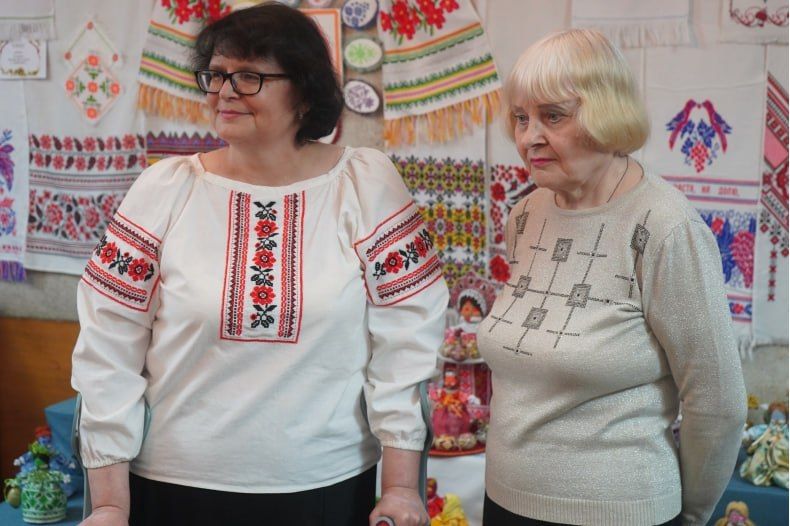 В Свердловске состоялось выездное заседание Республиканской комиссии по присвоению и подтверждению звания «Народный мастер декоративно - прикладного искусства ЛНР» В Свердловске состоялось выездное заседание Республиканской комиссии по присвоению и подтверждению звания «Народный мастер декоративно - прикладного искусства ЛНР»