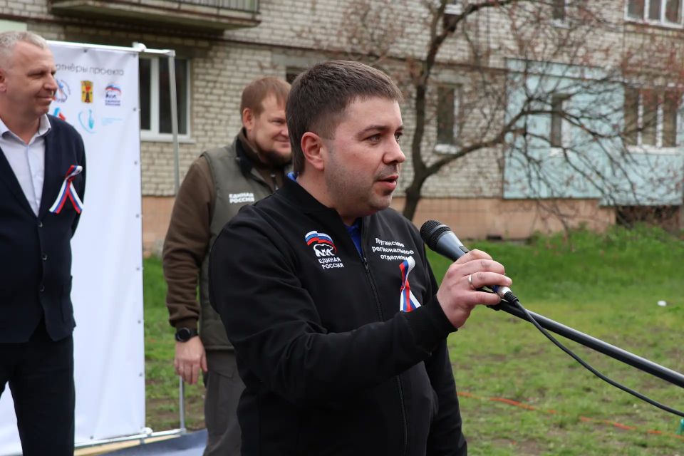 «С Россией вместе» в Счастье: праздник, конкурсы, угощения и десятки идей в народную программу Единой России «С Россией вместе» в Счастье: праздник, конкурсы, угощения и десятки идей в народную программу Единой России