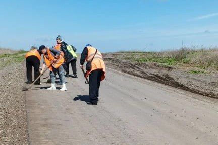 В Свердловском округе продолжается подготовка кладбищ к Радонице и Красной горке В Свердловском округе продолжается подготовка кладбищ к Радонице и Красной горке