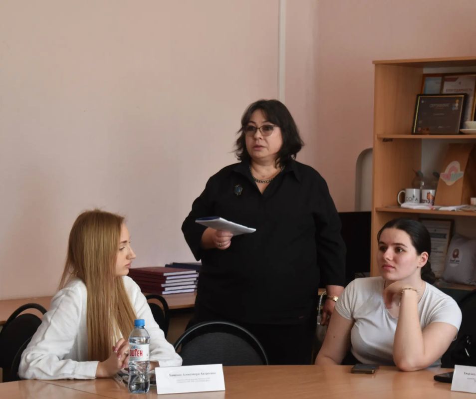 Редактор печатных СМИ «ЛУГАНЬМЕДИА» из Перевальска стала участницей дискуссионной площадки «Вызовы цифровой эпохи для современной журналистики» Редактор печатных СМИ «ЛУГАНЬМЕДИА» из Перевальска стала участницей дискуссионной площадки «Вызовы цифровой эпохи для современной журналистики»