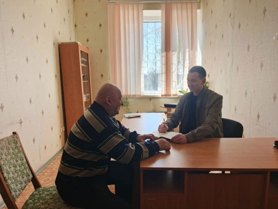 Николай Суховерхов провел прием граждан в городе Петровское Николай Суховерхов провел прием граждан в городе Петровское