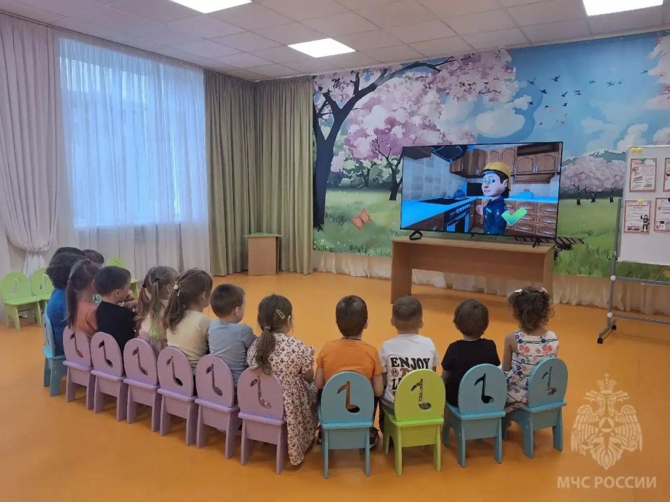 Учимся безопасности с детства Учимся безопасности с детства