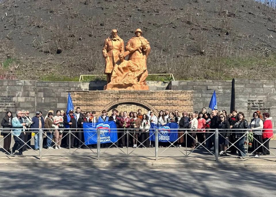 Уважаемые краснолучане, коллеги, братья по оружию! Уважаемые краснолучане, коллеги, братья по оружию!