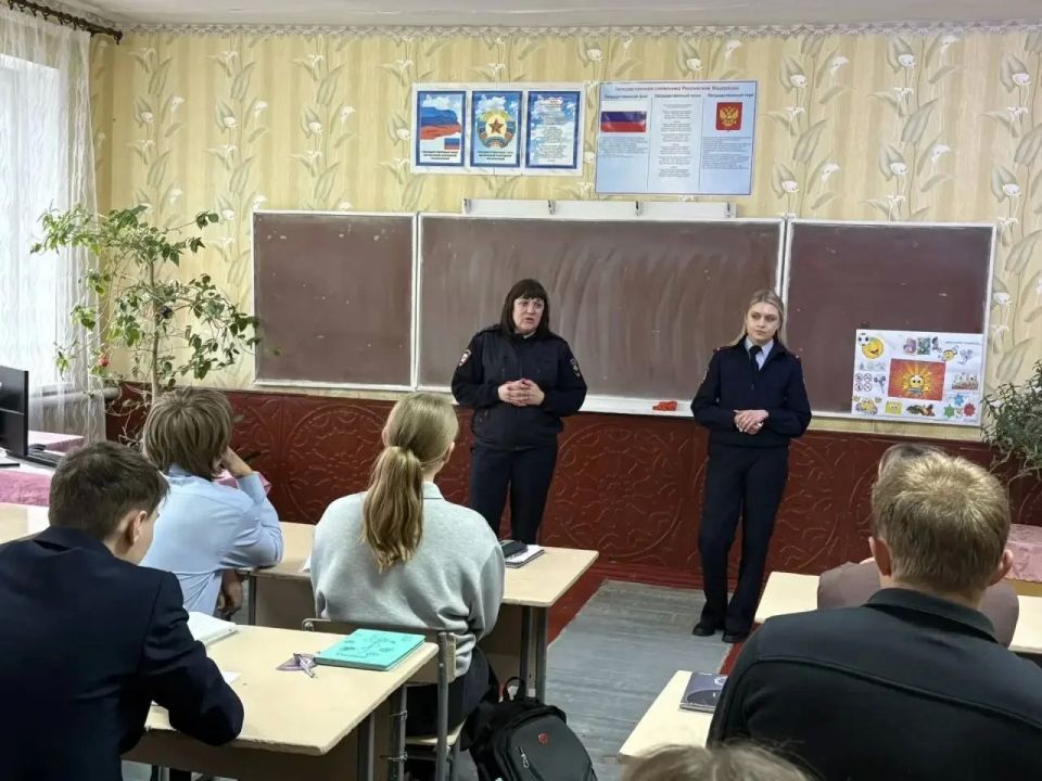 Правоохранители региона провели серию просветительских встреч в рамках первого этапа Всероссийской акции «Чистое поколение-2026» Правоохранители региона провели серию просветительских встреч в рамках первого этапа Всероссийской акции «Чистое поколение-2026»
