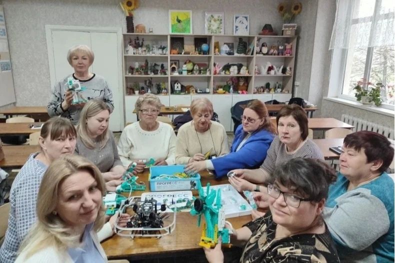 В Свердловске прошло муиципальное методическое объединение учителей технологии В Свердловске прошло муиципальное методическое объединение учителей технологии