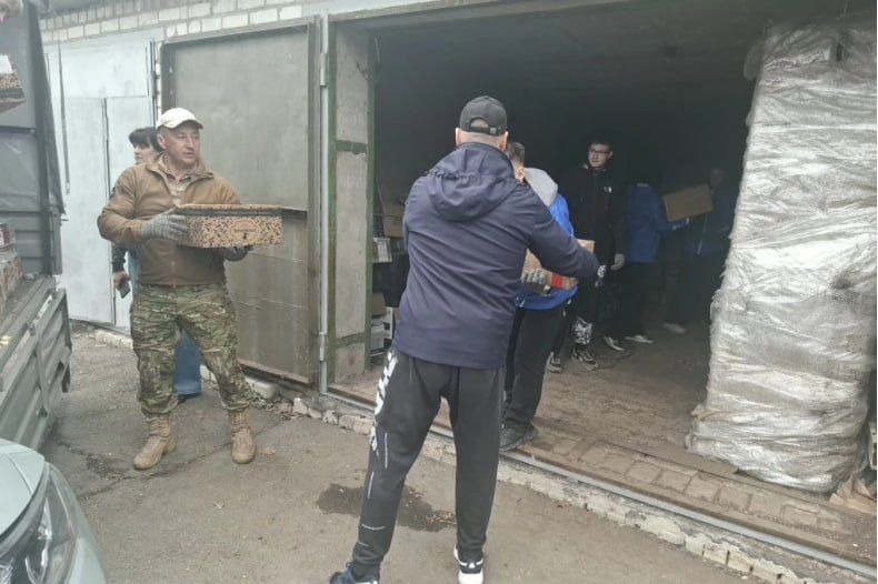 Сила в единстве: в Свердловск доставлена очередная партия гуманитарной помощи при поддержке Красноярского края и участии молодежи Сила в единстве: в Свердловск доставлена очередная партия гуманитарной помощи при поддержке Красноярского края и участии молодежи