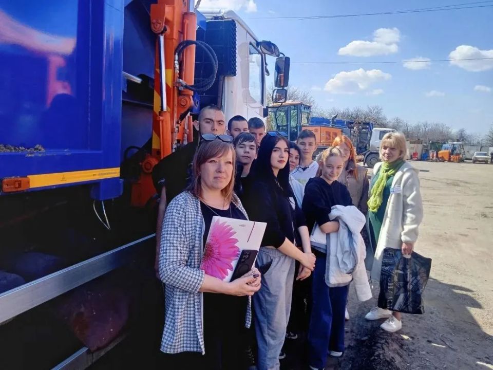 Профтур на предприятие МУП «КОМСЕРВИС» в г. Брянке Профтур на предприятие МУП «КОМСЕРВИС» в г. Брянке