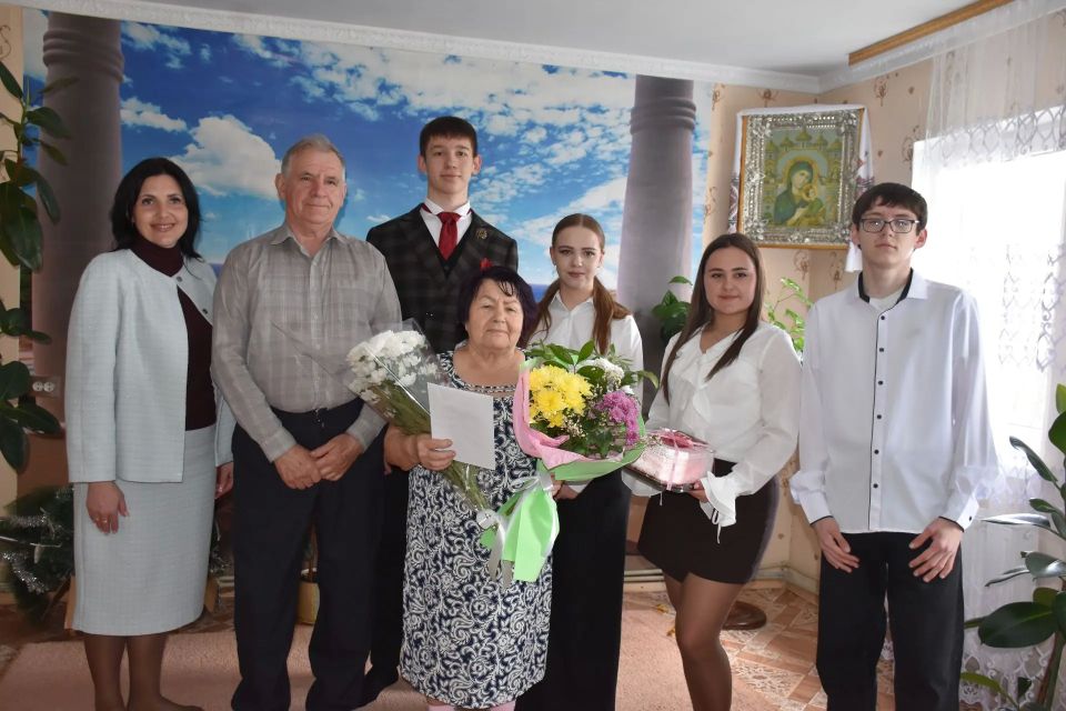 Сегодня свой день рождения отмечает жительница городского округа город Ровеньки – Романова Розалия Лукьяновна. Сегодня свой день рождения отмечает жительница городского округа город Ровеньки – Романова Розалия Лукьяновна.