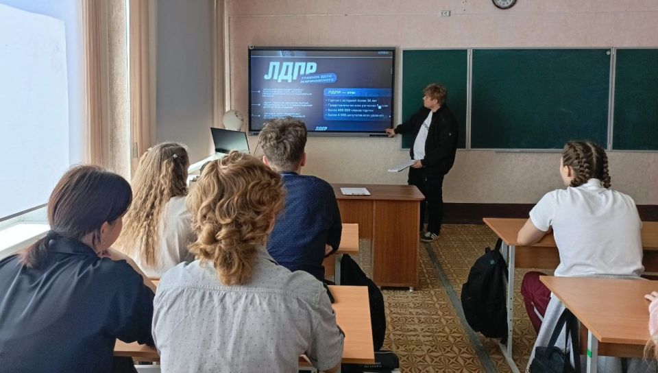 ЕГО ЦИТИРУЮТ ДАЖЕ ТЕ, КТО НЕ СМОТРЕЛ НОВОСТИ ЕГО ЦИТИРУЮТ ДАЖЕ ТЕ, КТО НЕ СМОТРЕЛ НОВОСТИ