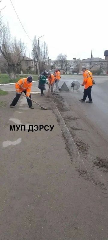 За период со 14 по 17 апреля работниками МУП "ДЭРСУ" были выполнены следующие работы: За период со 14 по 17 апреля работниками МУП "ДЭРСУ" были выполнены следующие работы: