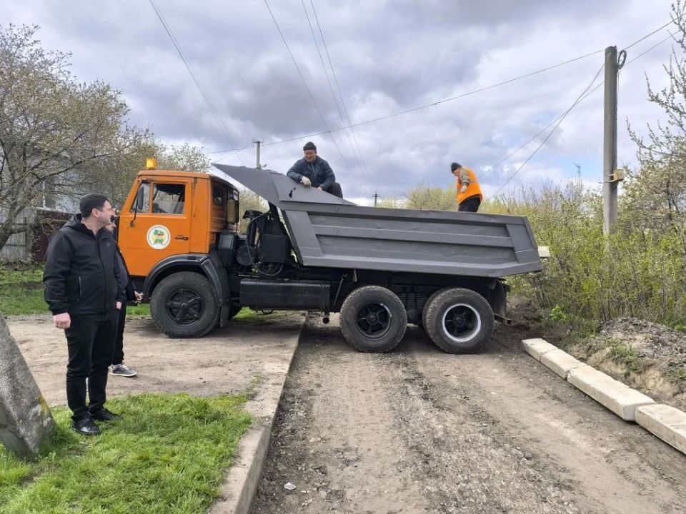 В Белокуракино приступили к ремонту дороги по переулку Новоселовский В Белокуракино приступили к ремонту дороги по переулку Новоселовский