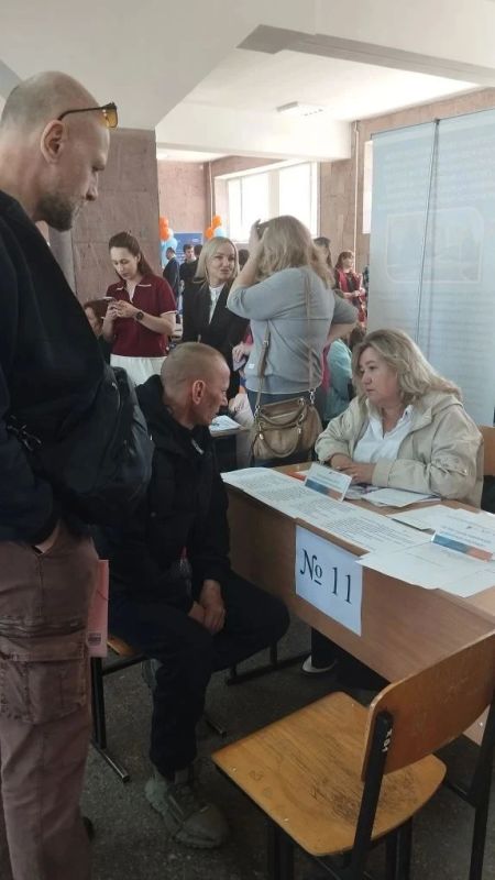 Специалисты по управлению персоналом подразделений Луганского филиала ФГУП «ЖДН» приняли участие во Всероссийской ярмарке трудоустройства «Работа России Специалисты по управлению персоналом подразделений Луганского филиала ФГУП «ЖДН» приняли участие во Всероссийской ярмарке трудоустройства «Работа России