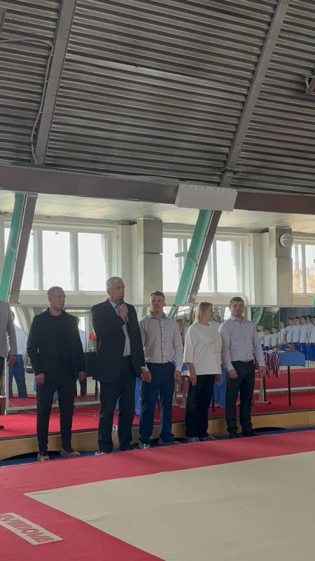 В Луганске прошло первенство города по спортивной гимнастике В Луганске прошло первенство города по спортивной гимнастике