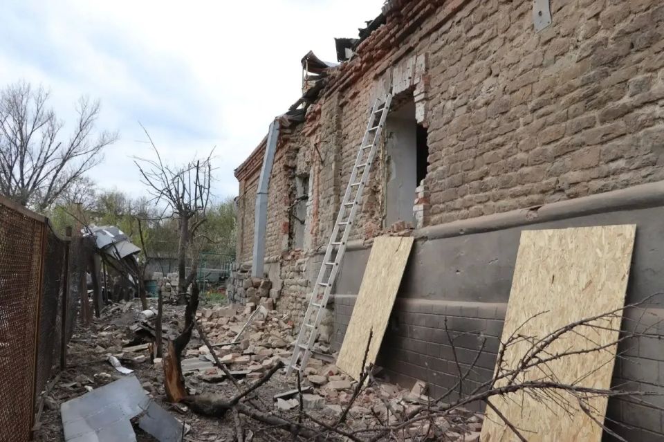БПЛА ВСУ утром ударили по Стаханову БПЛА ВСУ утром ударили по Стаханову