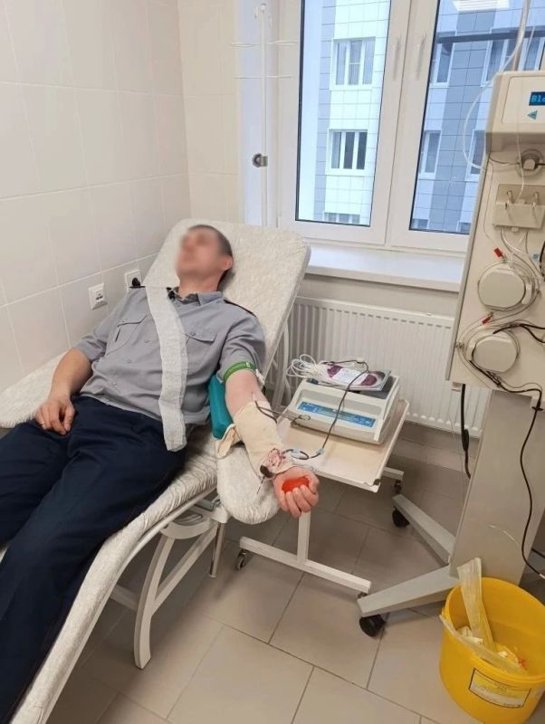 Сотрудники республиканского УФСИН стали участниками акции к Национальному дню донора крови Сотрудники республиканского УФСИН стали участниками акции к Национальному дню донора крови