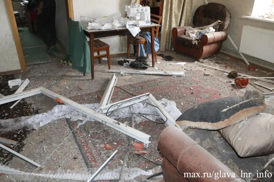 Два мирных жителя получили ранения в результате атаки украинских дронов на ЛНР, сообщил глава республики Леонид Пасечник Два мирных жителя получили ранения в результате атаки украинских дронов на ЛНР, сообщил глава республики Леонид Пасечник